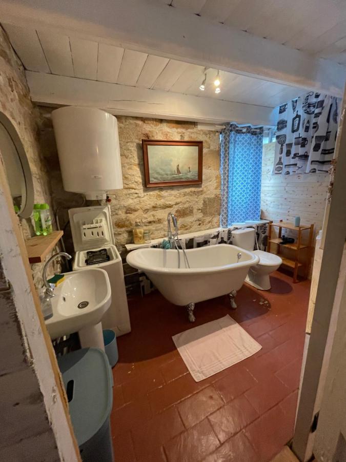 Authentique Maison De Pecheur Au Coeur D'Un Hameau Κροζόν Εξωτερικό φωτογραφία